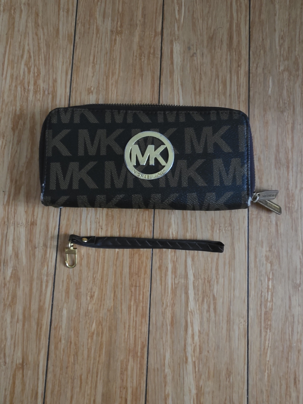 Michael Kors Black Signature MK Zip-Around Wallet